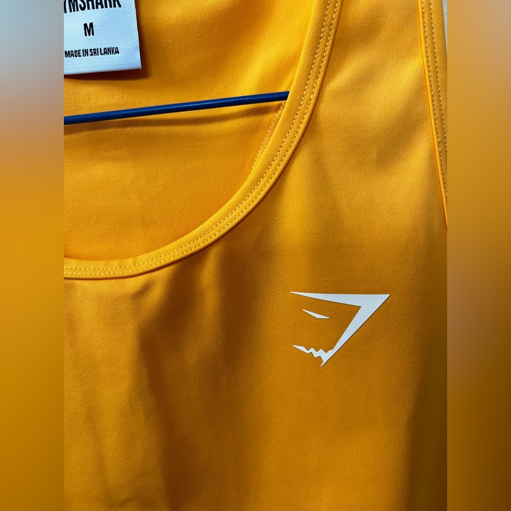 Gymshark Pulse Crop Tank - Picture 3 of 5